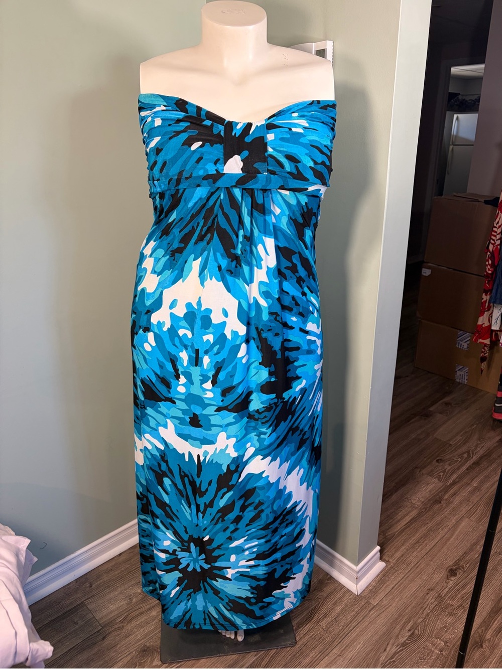 159. INC International Company Strapless Blue Tie-Dye Maxi Dress